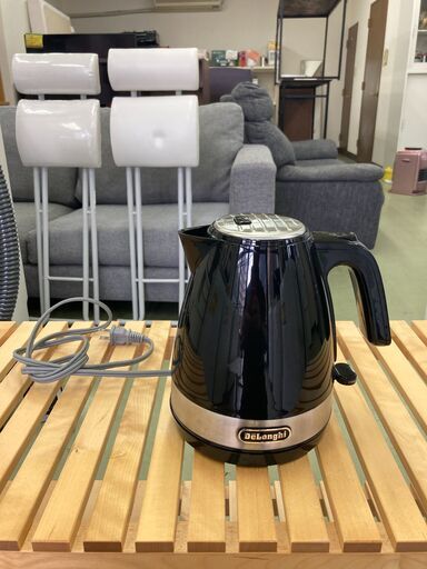 【リサイクルショップ　ピカソ　小松原】De'Longhi (デロンギ) 電気ケトル イタリアンデザイン 1.0L KBLA1200J-BK★1988★