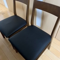 【お渡しする方決まりました！】4人掛けダイニングテーブルの画像
