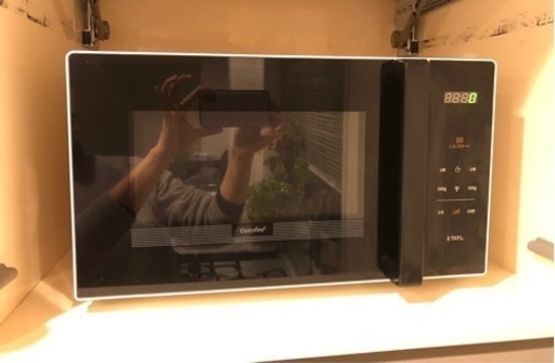 【引き渡し決定】ほぼ新品⭐︎2022年製comfee電子レンジ　17L 500w