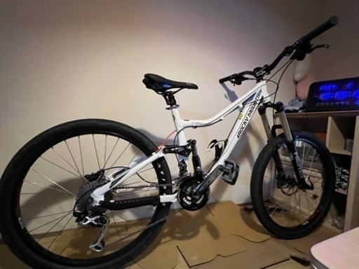 ロッキーマウンテン　フルサス