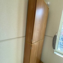 扉付本棚の画像
