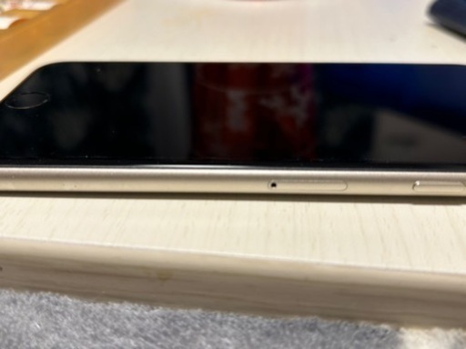 値下げ‼️iPhonese3世代64G