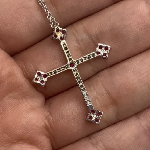 K18WG 18金　ホワイトゴールド　ダイヤモンド　クロスネックレス　ルビー　4.9g 約40cm