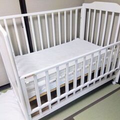 ベビーベッド　白　ホワイト②の画像