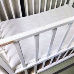 ベビーベッド　白　ホワイト②の画像