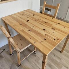 IKEAのダイニングテーブルセット。引っ越し作業中の為、早めの引...