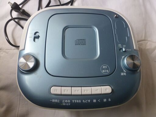 ラジオ、CD,カセット。