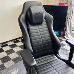 ゲーミングチェア本革黒の画像