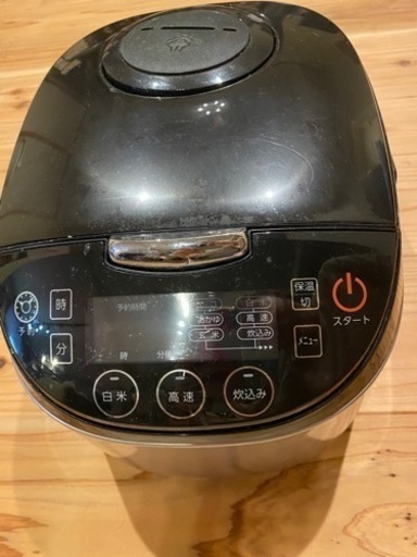 炊飯器　5合炊き　ブラック
