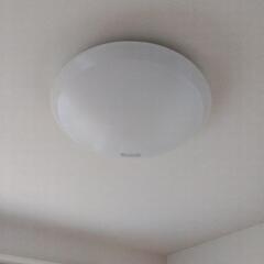TOSHIBA　LED蛍光灯