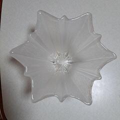 丈夫なガラスの器の画像