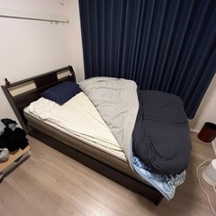 ベッド　セミダブル　ニトリ（タダで差し上げます）