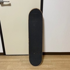 スケボー　黒の画像