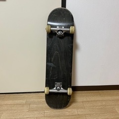 スケボー　黒