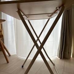 折りたたみパソコンデスクの画像