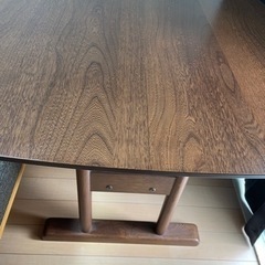 ウニコスークダイニングテーブル