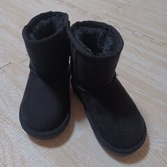 ムートンブーツ　黒　15cm