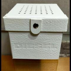 Diesel ディーゼル 腕時計 ケース付き
の画像