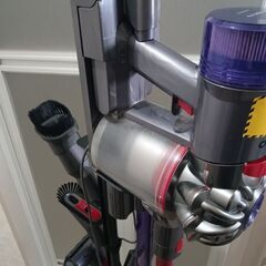 【引渡決定】ダイソン掃除機 スタンド付の画像
