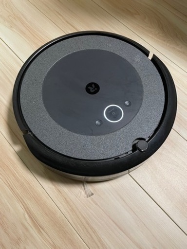 ルンバi3   ルンバ　ベース付き本体　お掃除ロボット掃除機