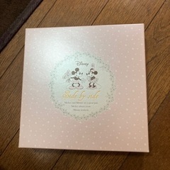 【新品】ディズニーミッキーミニーのお皿の画像