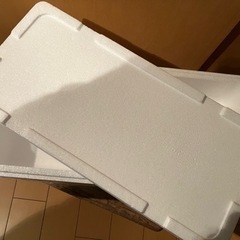 発泡スチロール　TK2N サイズ　３つ　美品　完全無料の画像