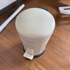 かわちいゴミ箱