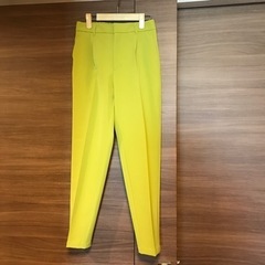 GUのパンツ　レディースMサイズ
