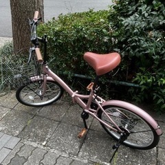［購入者様決定の為、受付終了］⭐︎半年使用☆折り畳み自転車　前カゴ付き 6段変速機付き