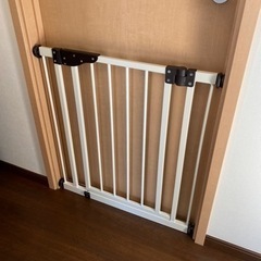 ベビーゲート中古
