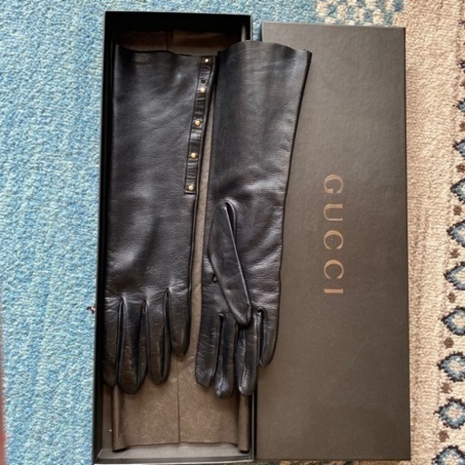 GUCCI本革手袋　S