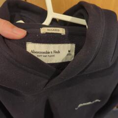 アバクロンビー&フィッチ　パーカーの画像