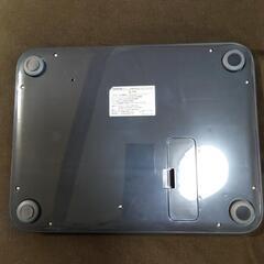 横浜市旭区　体重計　OMRON HBF-254C-BKの画像