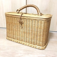 【未使用】籐のバスケットの画像