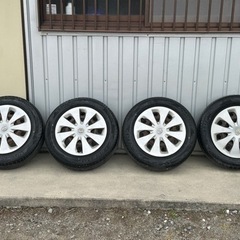 アクア純正ホイール　タイヤセット　ダンロップエナセーブ　バリ溝　...