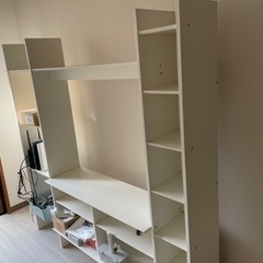 【中古】定価7万くらい？収納力抜群IKEAのテレビボードの画像