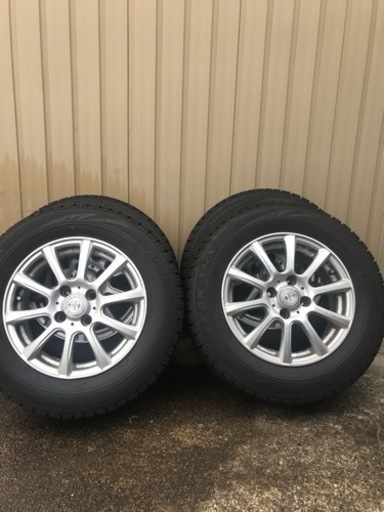 スタッドレスタイヤ　ホイールセット　175/70r/14