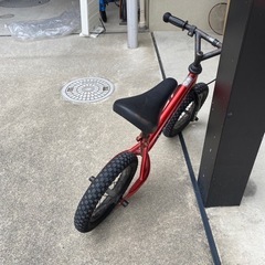 ペダルなし 自転車  ブレーキ付　ストラーダ　キック　足けりの画像