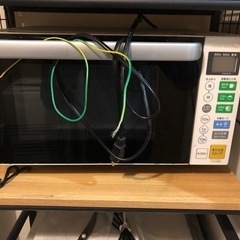 【お話し中】ベッド（引き出し付き）、洗濯機、冷蔵庫、レンジ、本棚、一人暮らしセットでの画像
