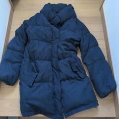 ネイビー ダウンコートの画像