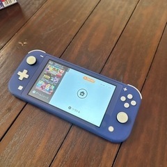Nintendo Switch  Lite  ブルー　(ソフト2本セット)の画像
