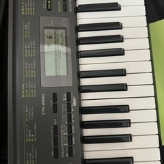 キーボード　楽器の画像