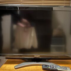 SHARP AQUOS 32インチ　液晶テレビ　LC-32E8