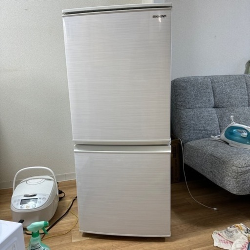 新品同様の静かで綺麗な冷蔵庫