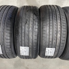 新品 ヨコハマ ブルーアース RV RV03 245/40R20...