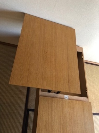 昇降テーブル