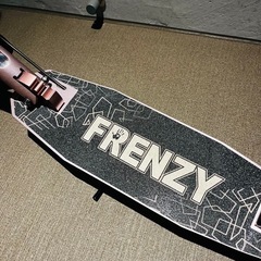 FRENZY キックボード 美品！の画像