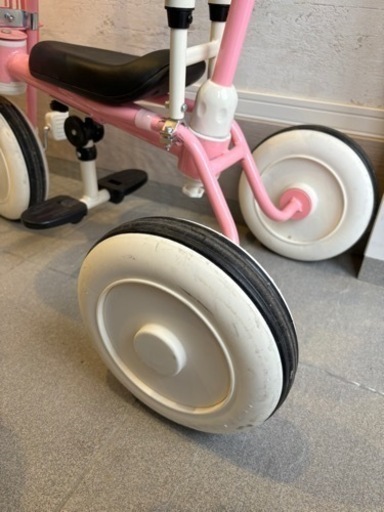 三輪車　安全ガード付き　おしゃれ　カゴ付き　