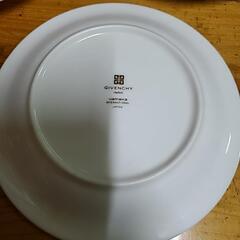 GIVENCHY ジバンシィ 皿 5枚目の画像