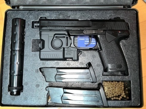 ガスガン　東京マルイ SOCOM Mk.23 固定スライド　予備マガジン付き